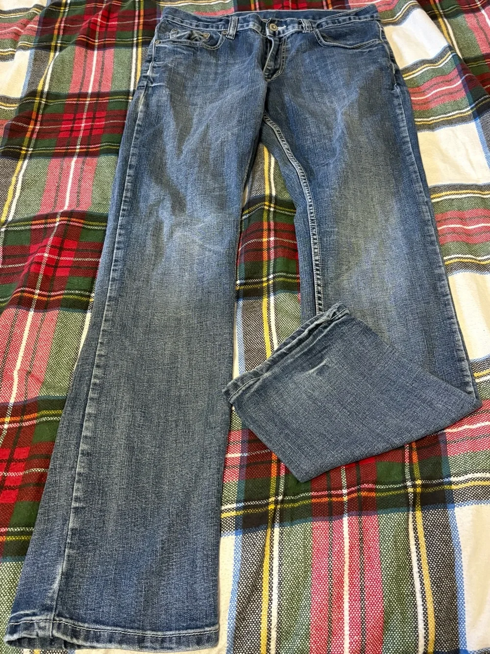 Mens Flypaper Straight-Leg distressed blue jeans size 32x34